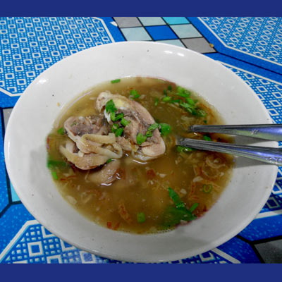 Sop Ayam Pak Min Klaten Paha Dengan Nasi Gambar 1