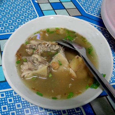 Sop Ayam Pak Min Klaten Kulit Dengan Nasi Gambar 1