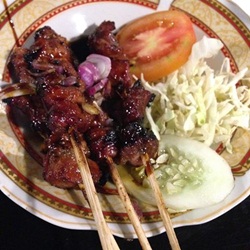 Sate Kambing Muda Tengkleng Hohah Gambar 1