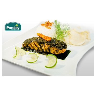 Salmon Kemangi Parsley Bakery And Resto Gambar 1